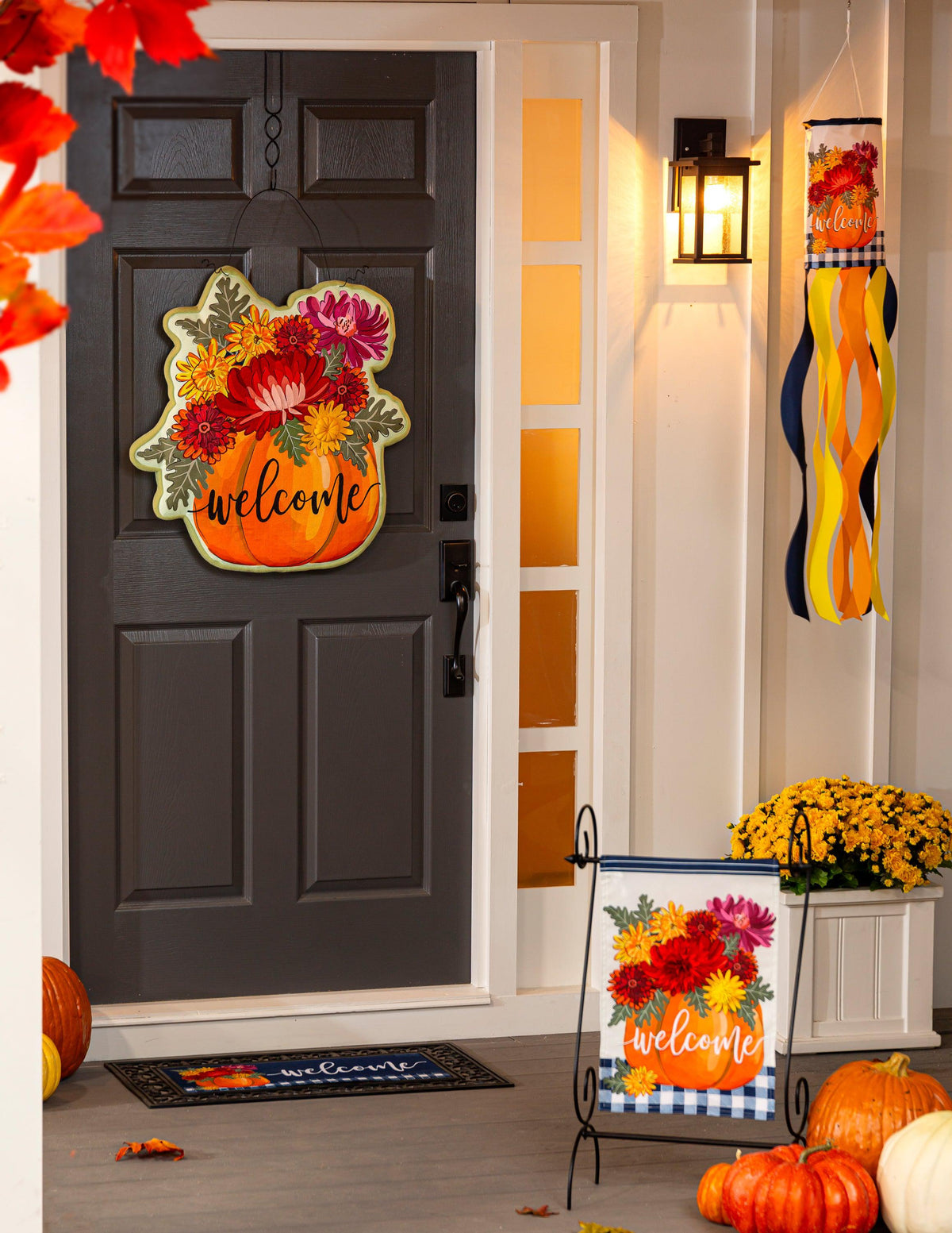 Mums and Pumpkin Door Décor