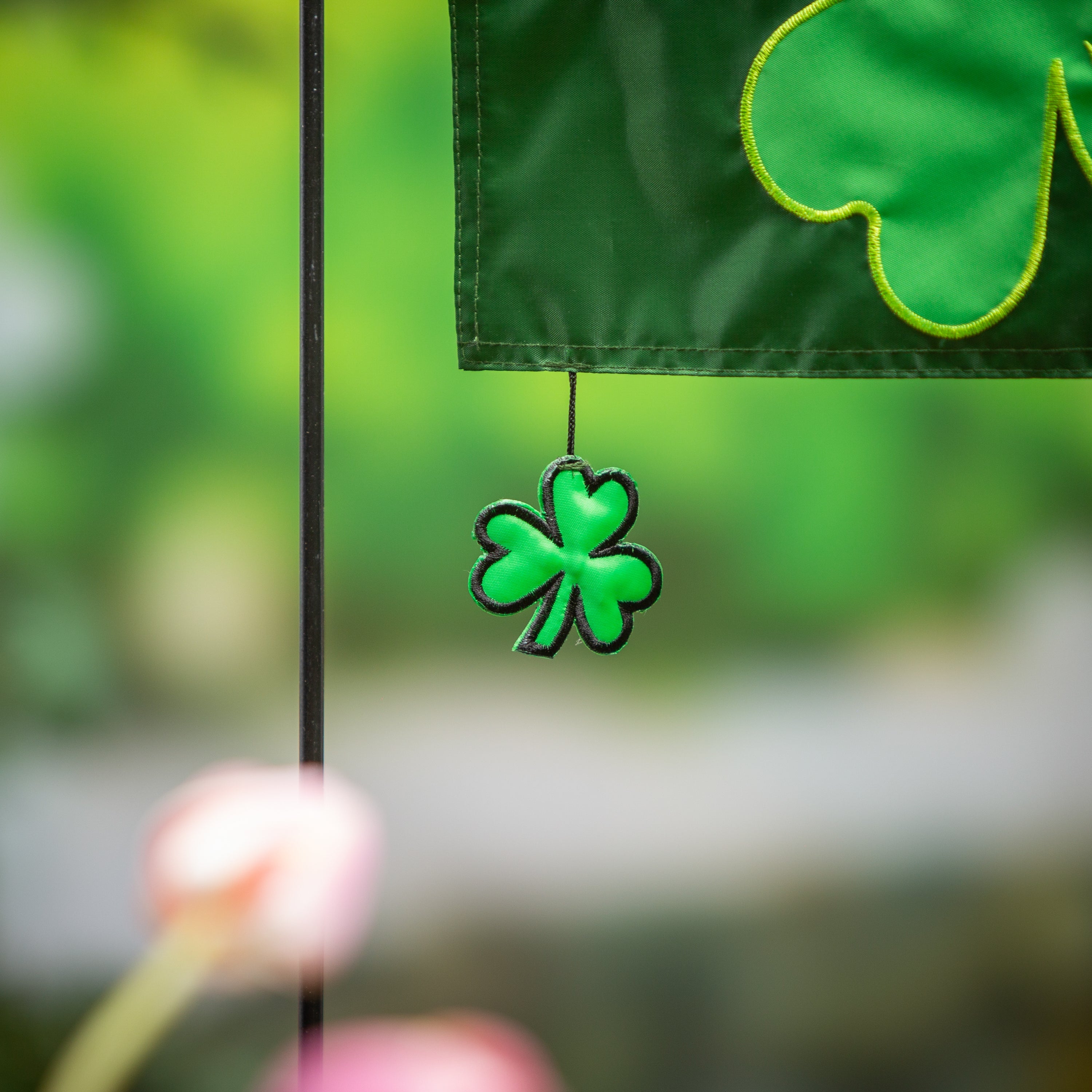 Shamrock's Basic Applique Garden Flag